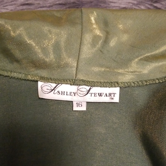 Dress 2 Pieces - Picture 7 of 7